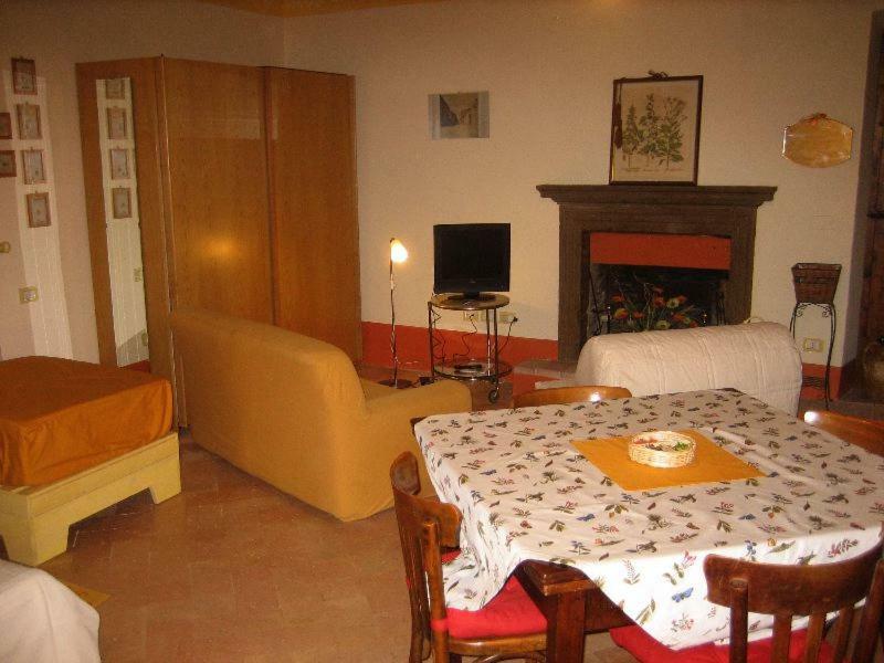 Bed & Breakfast Del Teatro Cagli Exterior photo